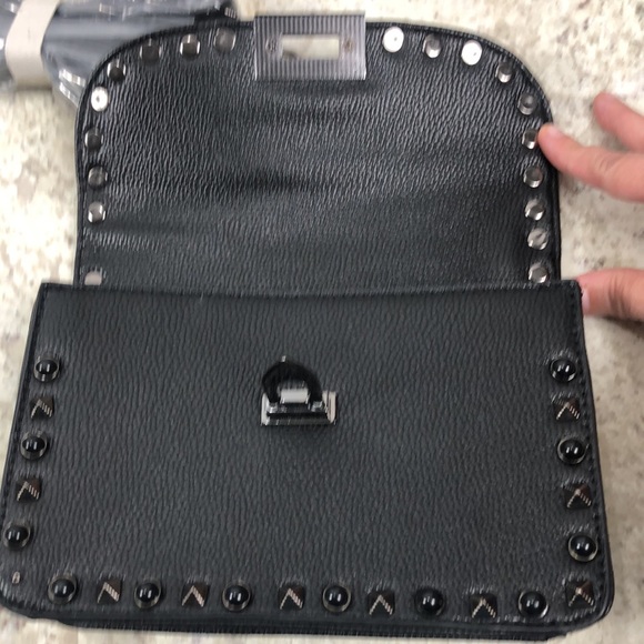 Bags - Picture 7 of 10